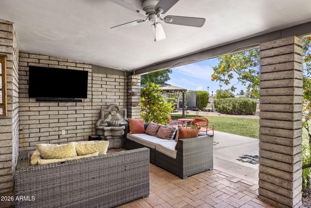 52 W THUNDERBIRD Road, Phoenix, AZ 85023