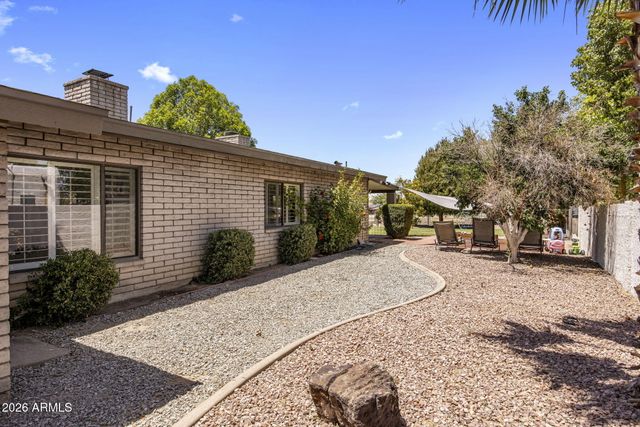 52 W THUNDERBIRD Road, Phoenix, AZ 85023