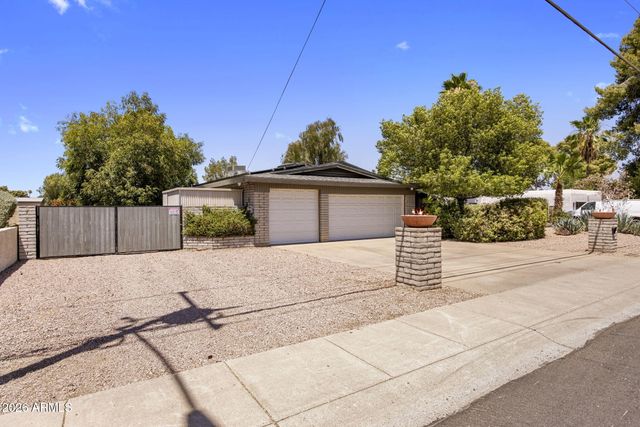 52 W THUNDERBIRD Road, Phoenix, AZ 85023