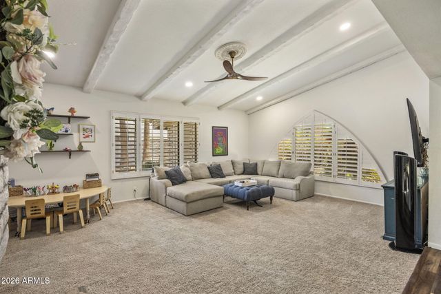 52 W THUNDERBIRD Road, Phoenix, AZ 85023