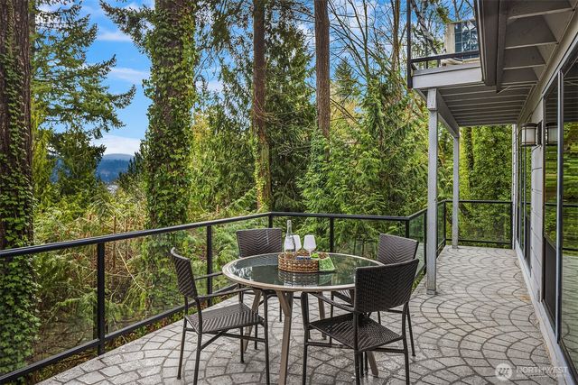 4429 E Mercer Way, Mercer Island, WA 98040