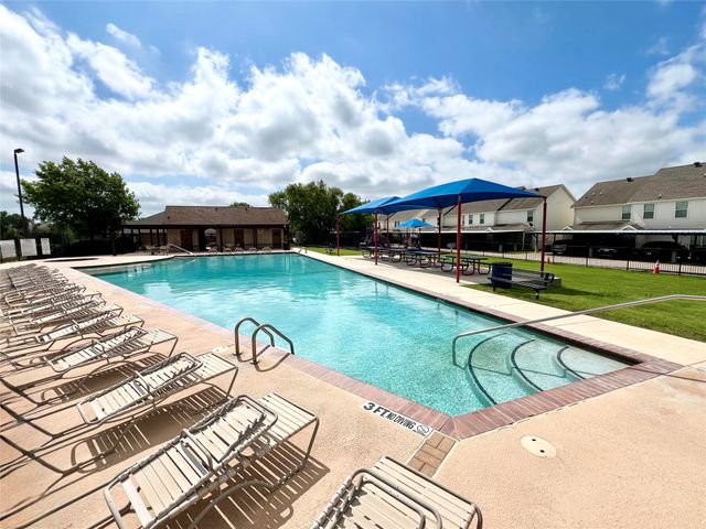 5752 Giddyup Lane, Fort Worth, TX 76179