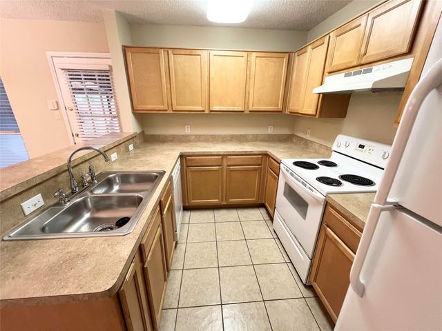 5752 Giddyup Lane, Fort Worth, TX 76179