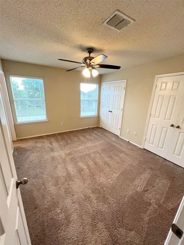 5752 Giddyup Lane, Fort Worth, TX 76179