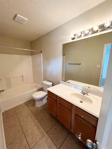 5752 Giddyup Lane, Fort Worth, TX 76179