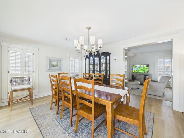 106 Redwing Circle, Lafayette, LA 70503