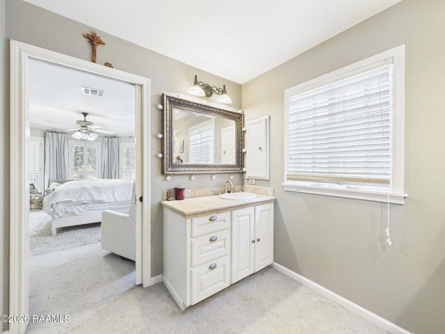 106 Redwing Circle, Lafayette, LA 70503