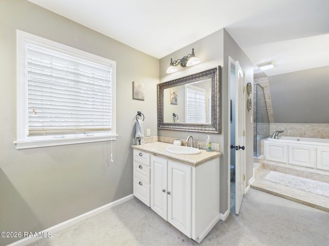 106 Redwing Circle, Lafayette, LA 70503