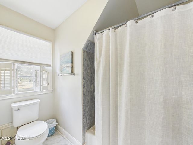 106 Redwing Circle, Lafayette, LA 70503