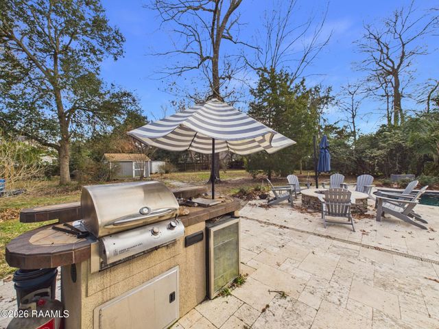 106 Redwing Circle, Lafayette, LA 70503