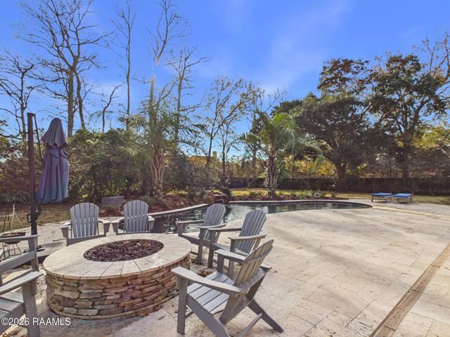 106 Redwing Circle, Lafayette, LA 70503