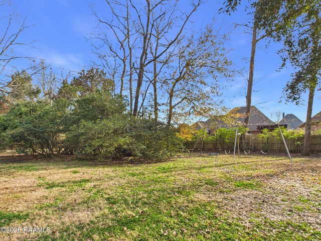 106 Redwing Circle, Lafayette, LA 70503