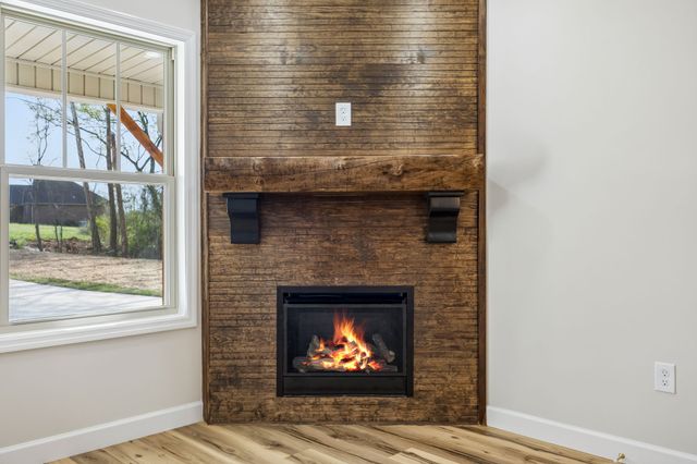 211 Majestic Dr, Decherd, TN 37324