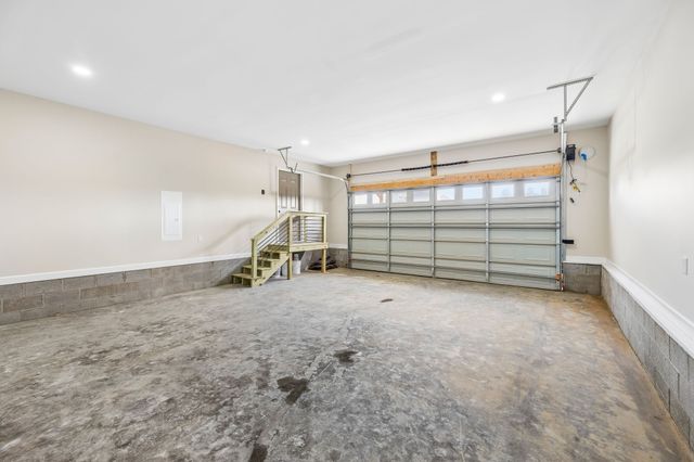 211 Majestic Dr, Decherd, TN 37324