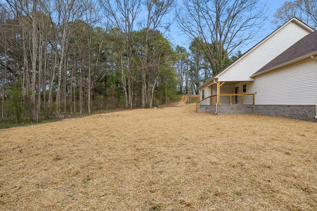 211 Majestic Dr, Decherd, TN 37324