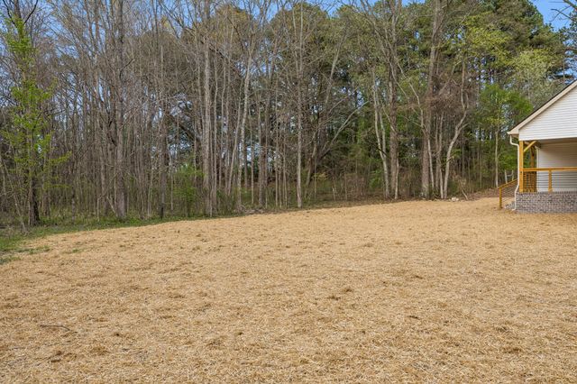 211 Majestic Dr, Decherd, TN 37324