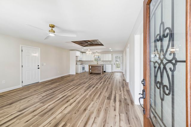 211 Majestic Dr, Decherd, TN 37324