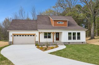 211 Majestic Dr, Decherd, TN 37324