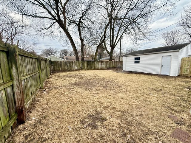 3814 10th Avenue Court, Moline, IL 61265