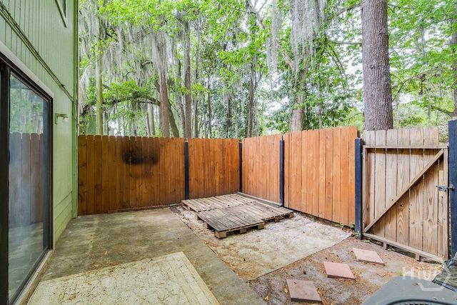 527 Tibet Avenue 11, Savannah, GA 31406