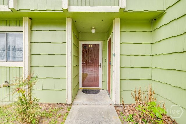 527 Tibet Avenue 11, Savannah, GA 31406