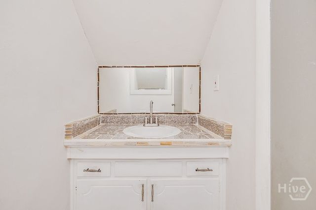 527 Tibet Avenue 11, Savannah, GA 31406