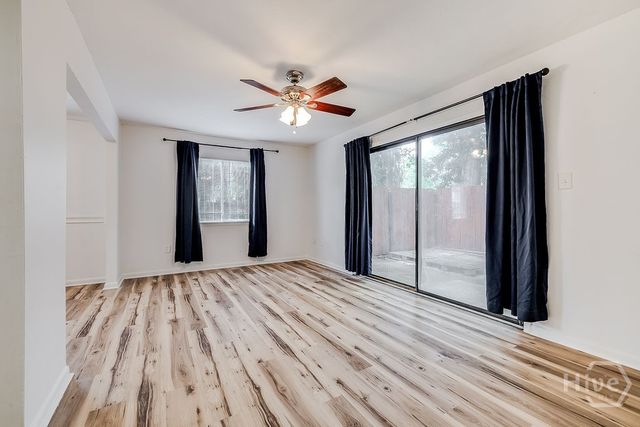 527 Tibet Avenue 11, Savannah, GA 31406