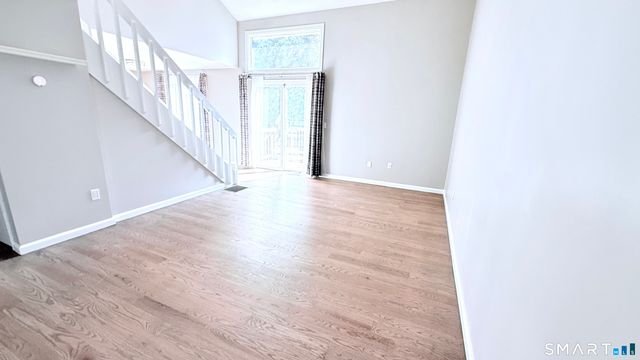 16 Arthur Drive 4, South Windsor, CT 06074