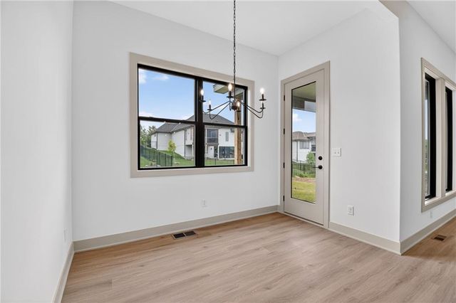 2605 NE Crestview Street, Blue Springs, MO 64029