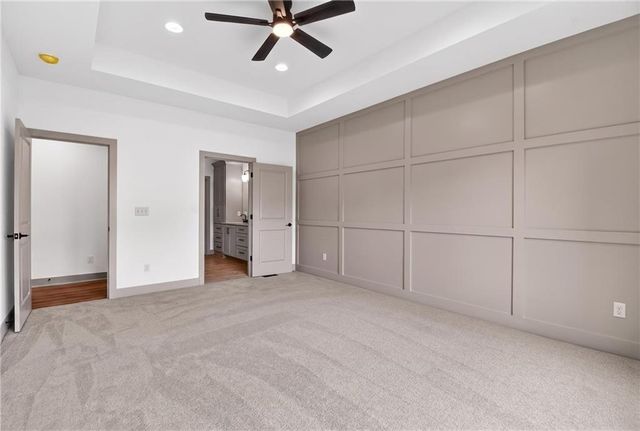 2605 NE Crestview Street, Blue Springs, MO 64029