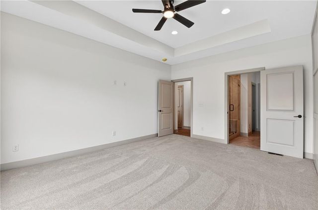 2605 NE Crestview Street, Blue Springs, MO 64029