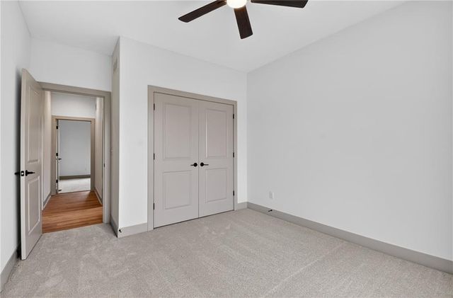 2605 NE Crestview Street, Blue Springs, MO 64029