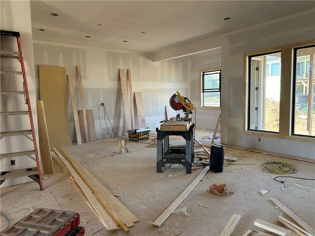 2605 NE Crestview Street, Blue Springs, MO 64029