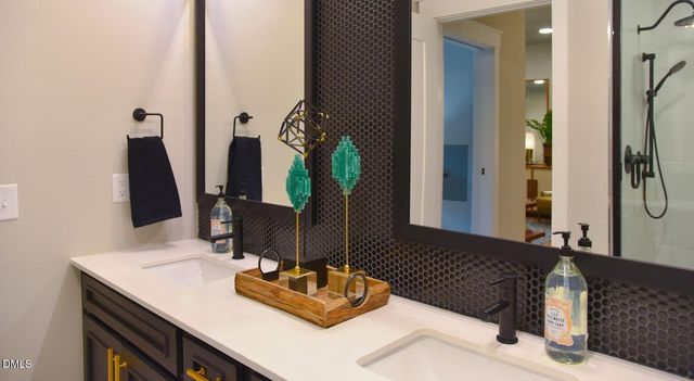 511 S Mangum Street Tb6, Durham, NC 27701