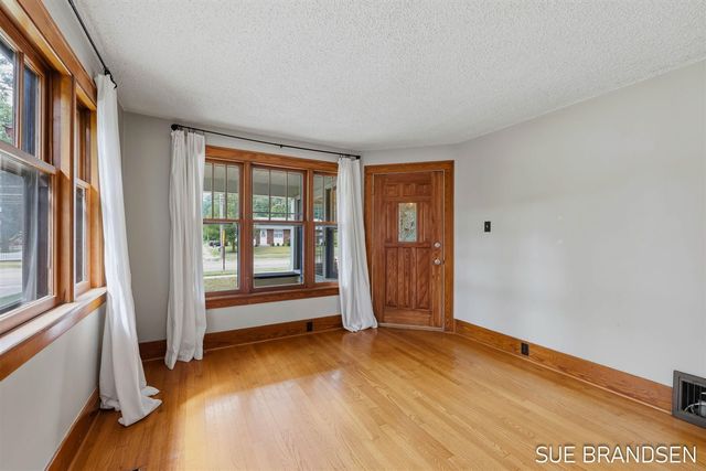 357 N State Street, Zeeland, MI 49464