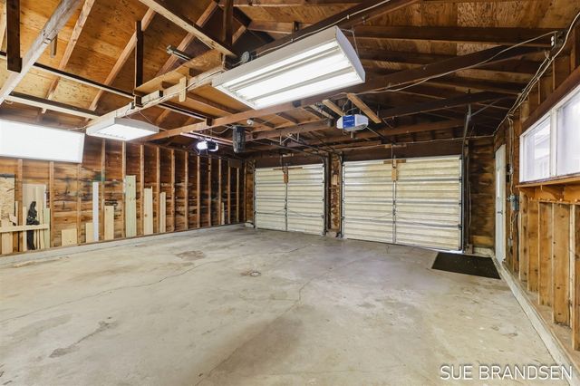 357 N State Street, Zeeland, MI 49464