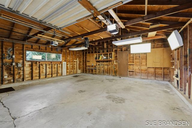 357 N State Street, Zeeland, MI 49464