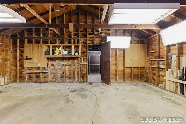 357 N State Street, Zeeland, MI 49464