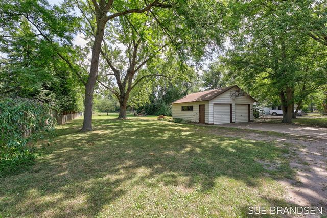 357 N State Street, Zeeland, MI 49464