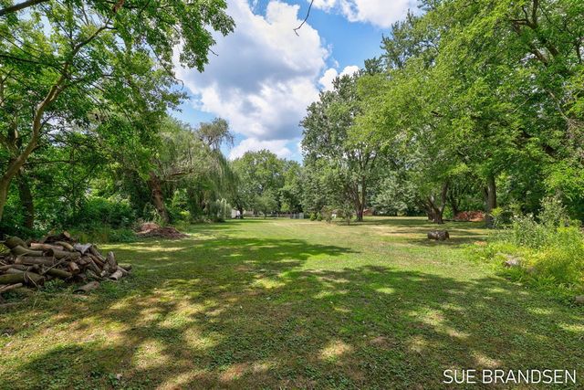 357 N State Street, Zeeland, MI 49464