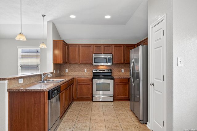 368 WAGON WHEEL WAY, Cibolo, TX 78108