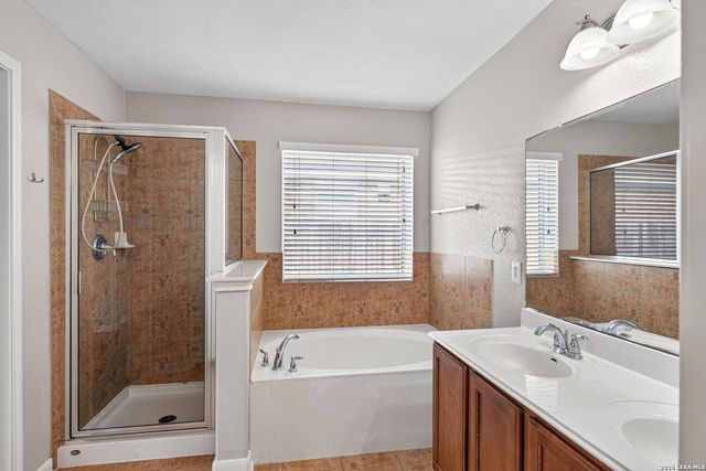 368 WAGON WHEEL WAY, Cibolo, TX 78108