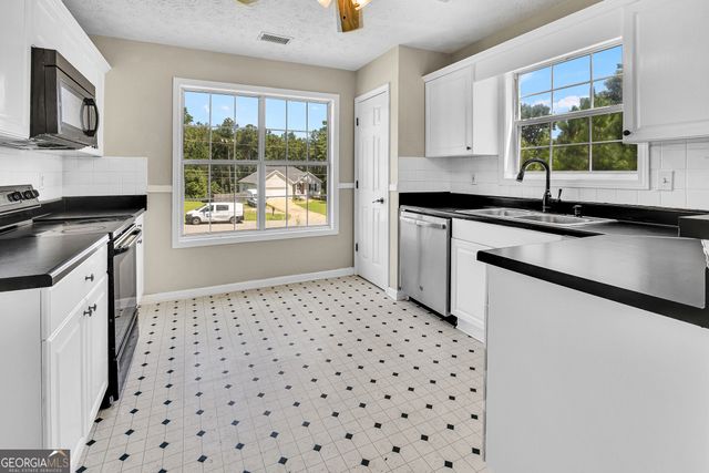 105 Eastwood Forest, Covington, GA 30014