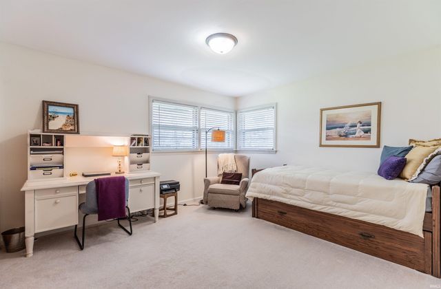 1551 Greenfield Road, Evansville, IN 47715