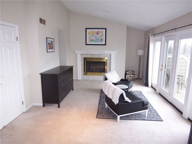 10 Mountain Ash Trl, Webster, NY 14580