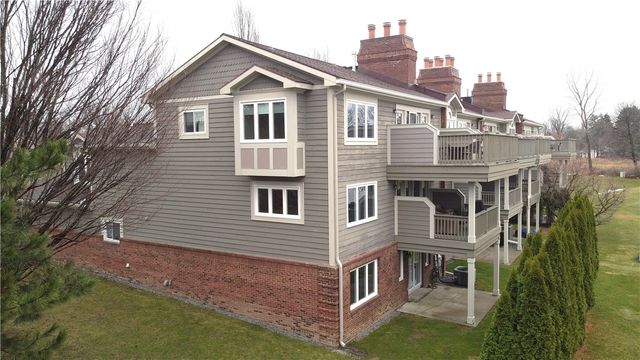 10 Mountain Ash Trl, Webster, NY 14580