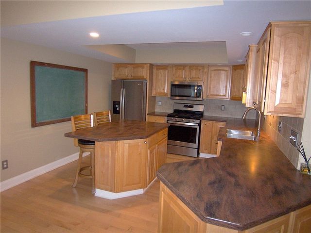 10 Mountain Ash Trl, Webster, NY 14580