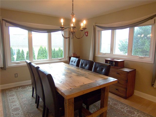 10 Mountain Ash Trl, Webster, NY 14580