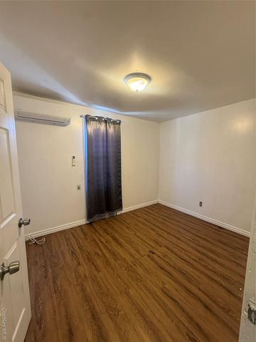 849 E 221st Street, Bronx, NY 10467