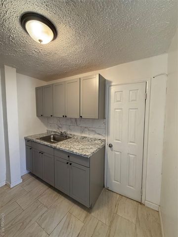 849 E 221st Street, Bronx, NY 10467